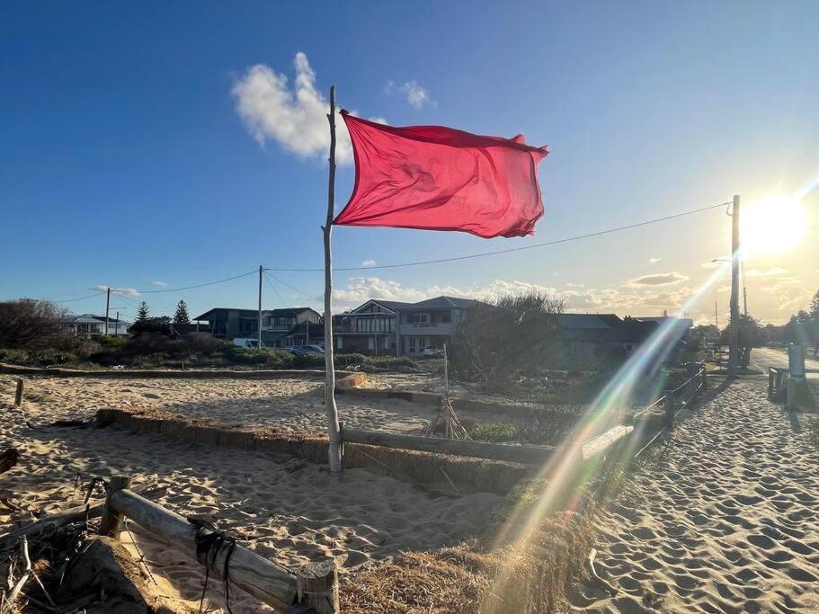 Beach House On Stockton Beach, Newcastleヴィラ エクステリア 写真